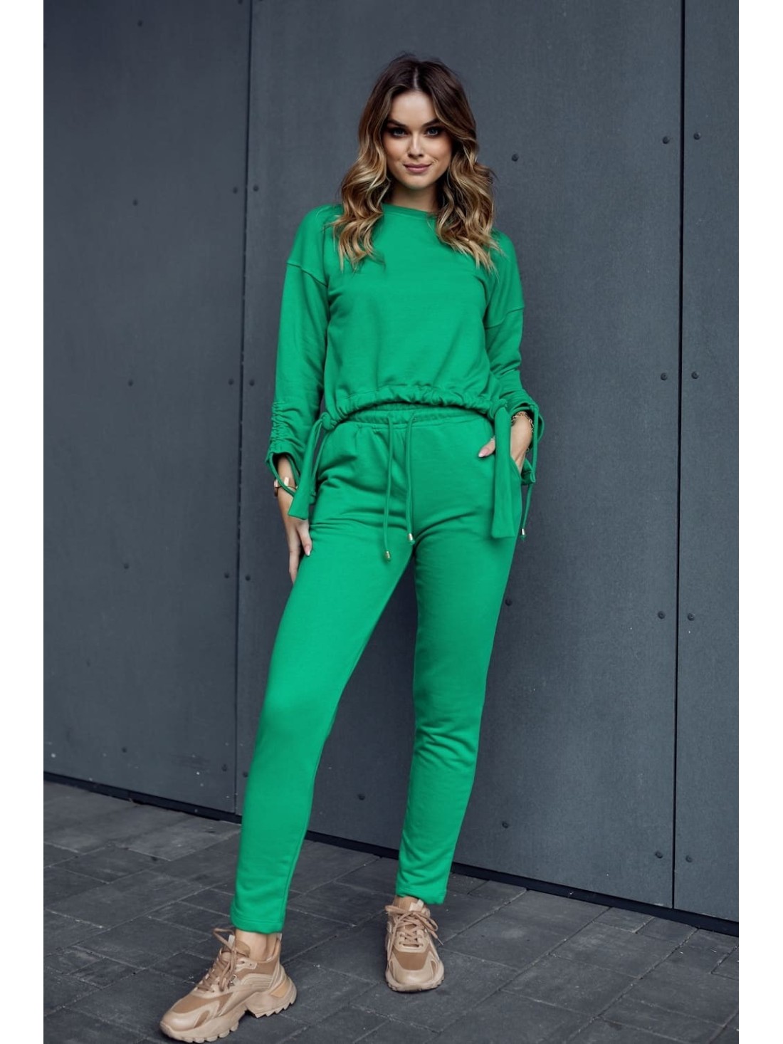 Smooth women\'s tracksuit with an asymmetric sweatshirt, green FI731 - Online store - Boutique